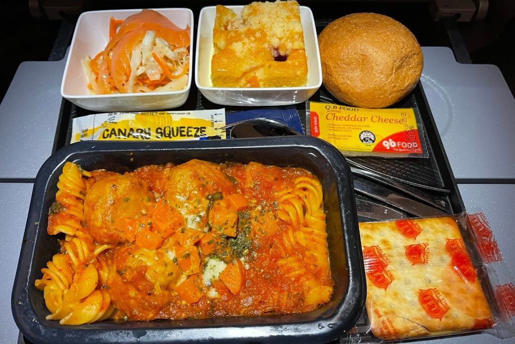 Singapore Airlines dinner SIN-FCO