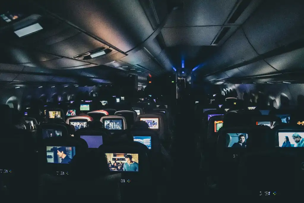 IFE (In-Flight Entertainment) can affect sleep patterns