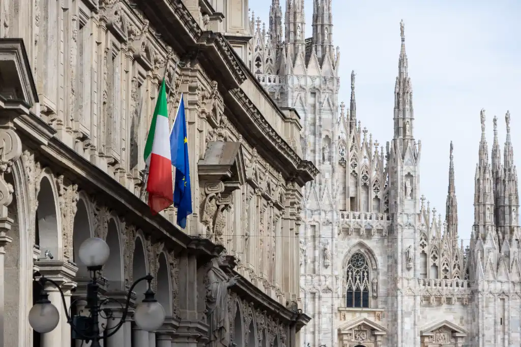 View of the Duomo of Milan from Via dei Mercanti. Photo © Riccardo Falconi / Pexels